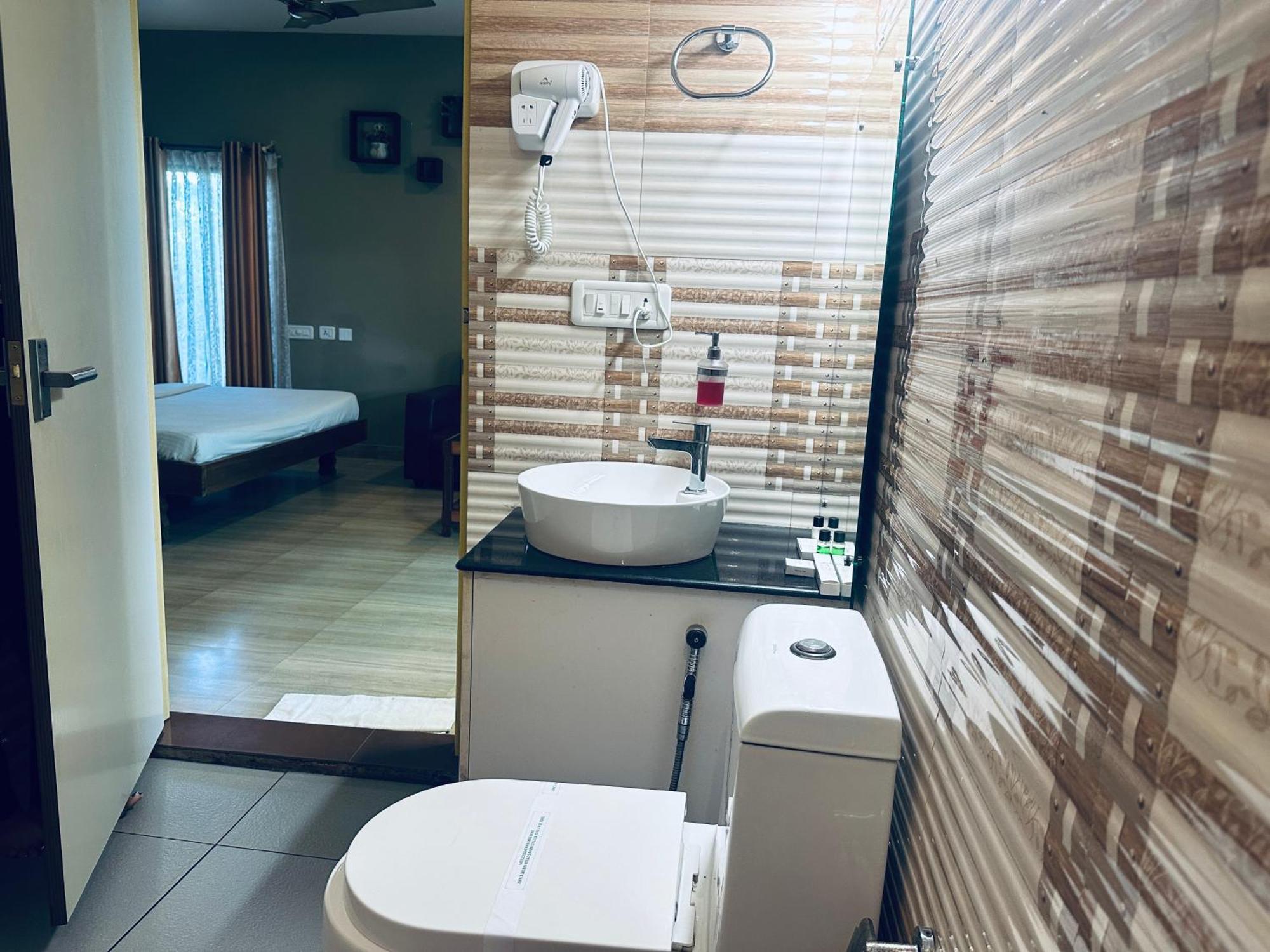 Lake N River Resort Munroe Island Mundrothuruth Luaran gambar